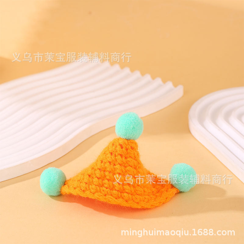 Wholesale 10pcs/pack Mini Knitted Pet Doll Triangle Hat Pet Accessories DIY Wool Doll Accessories